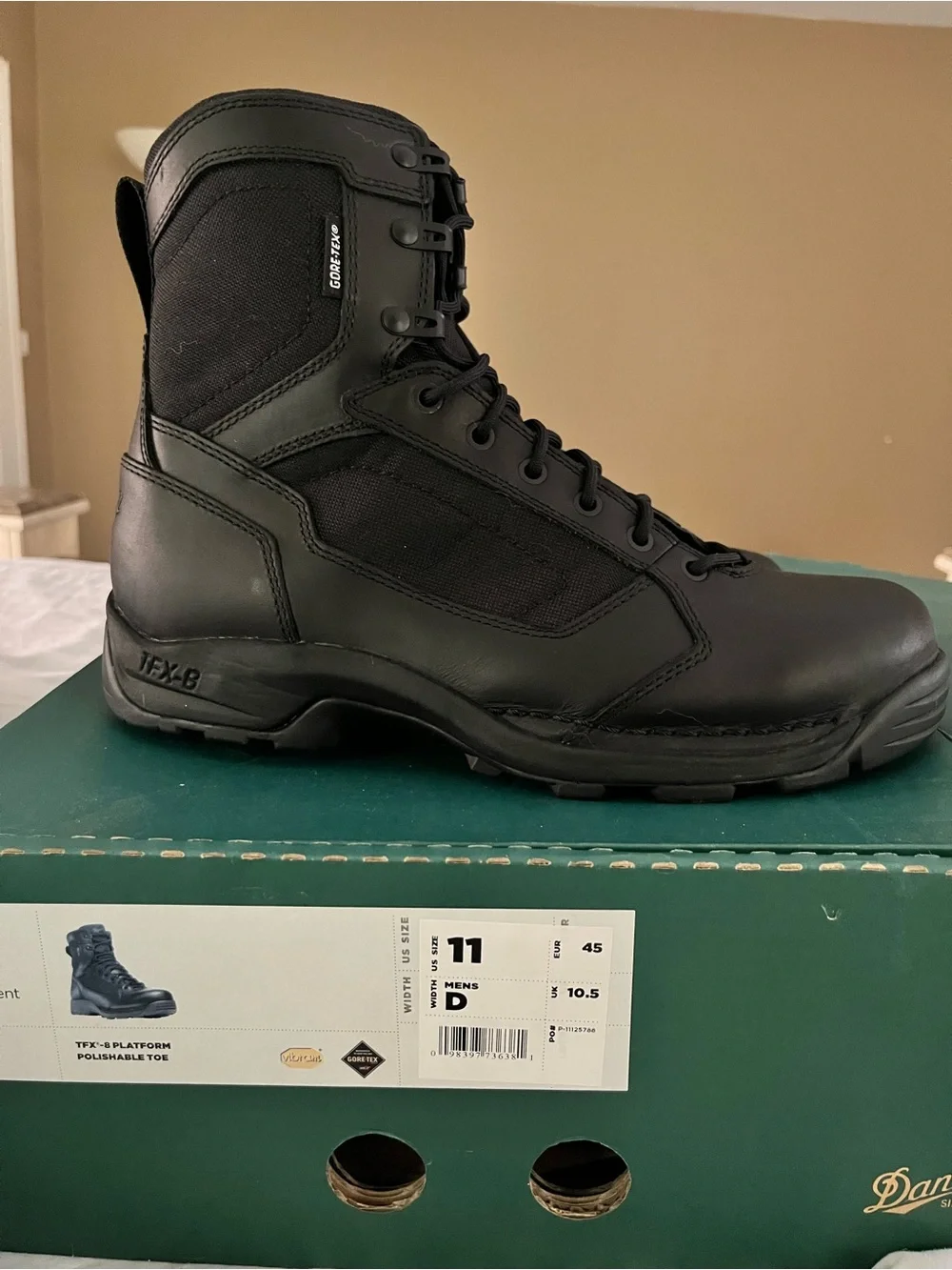 BNIB Danner Men's Black Tactical Boots - Waterproof Comfort